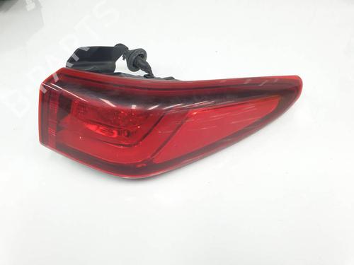 Used Right taillight Right taillight 39050206 39050206