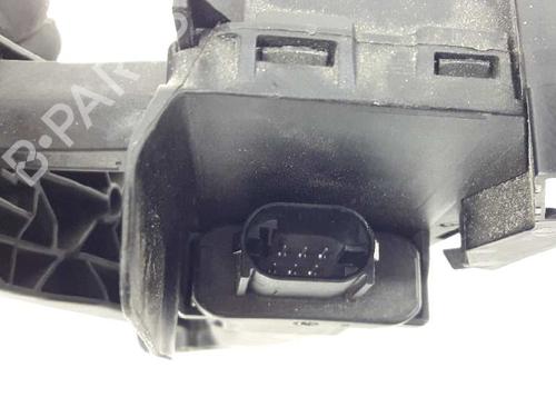 Pedal BMW 1 (F21) 118 d | BP4241713I4
