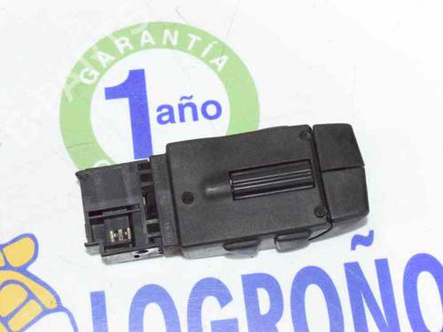 Steering wheel controls NISSAN PRIMASTAR Van (X83) 2.0 dCi 115 | BP1639384E15 