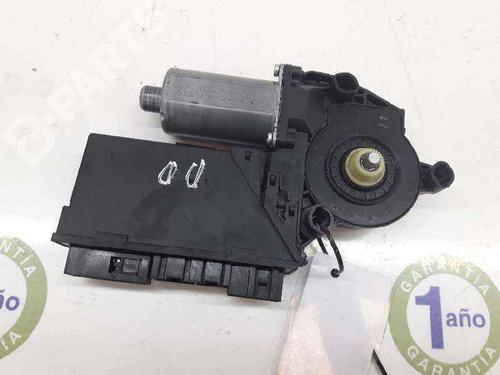 Used Right front window motor AUDI A4 B7 (8EC) 2.0 TDI 16V (140 hp) 4569641