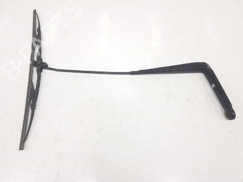 Used Front windshield wiper arm BMW X3 (E83) 2.0 d (150 hp) 7118902