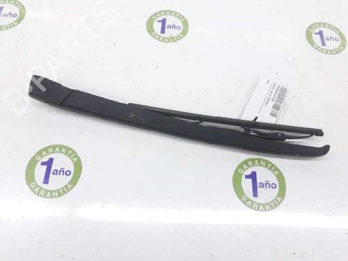 Used Rear windshield wiper arm HYUNDAI TUCSON (JM) 2.0 CRDi (113 hp) 3654775