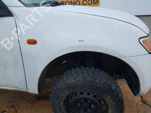 Bouton de warning MITSUBISHI L200 / TRITON (KA_T, KB_T) 2.5 DI-D 4WD (KB4T) | BP13097024I22 