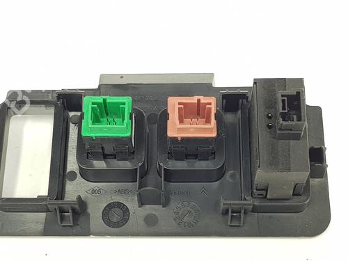 Switch CITROËN C4 II (NC_) 1.6 BlueHDi 100 | BP32268713I30 