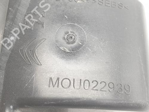 Fuel flap PEUGEOT 2008 II (UD_, US_, UY_, UJ_, UR_, UC_) 1.2 THP / PureTech 155 (USHNNS, URHNNS, UXHNJP, URHNJP,... | BP27879183C131 