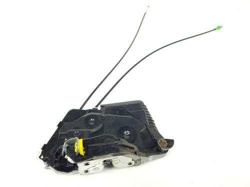 Used Front left lock TOYOTA YARIS (_P13_) 1.5 Hybrid (NHP130_, NHP130) (101 hp) 20666562