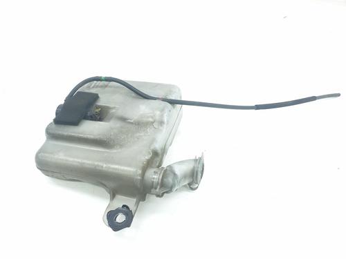 Used Windscreen washer tank TOYOTA LAND CRUISER 90 (_J9_) 3.0 TD (KZJ90_, KZJ95_, KZJ90R, KZJ95R, KZJ90W, KZJ95W) (125 hp) 17683282