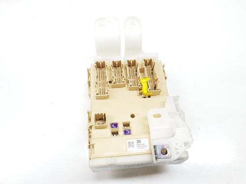 Fuse box TOYOTA AURIS (_E18_)  | BP29464325E1 