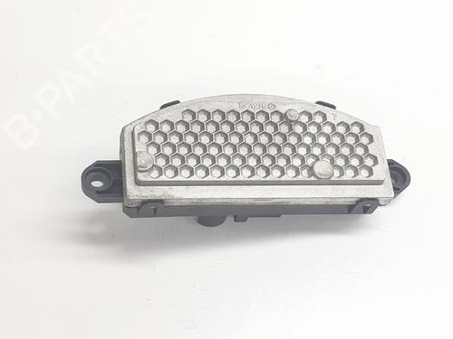 Used Heater resistor OPEL ASTRA L Sports Tourer (O5) 1.2 (FRHNSL, FRHNSR) (131 hp) 25402785