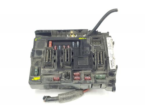 Used Fuse box PEUGEOT PARTNER MPV (5_, G_) [1996-2025]  30105548