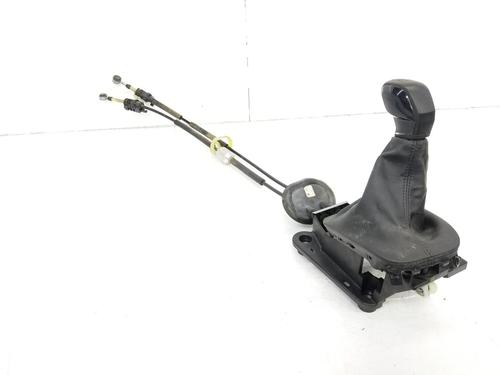 Used Gear lever CITROËN C3 III (SX) 1.2 VTi 68 (68 hp) 8276313
