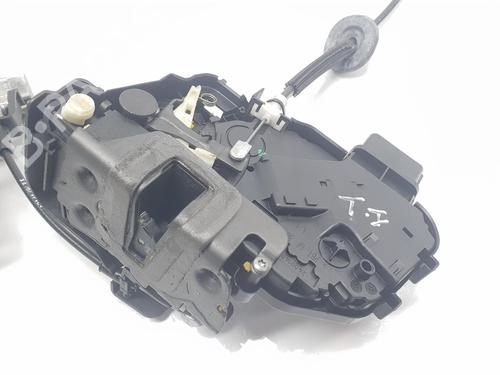 Rear left lock LAND ROVER DISCOVERY III (L319) 2.7 TD 4x4 | BP11698990C100