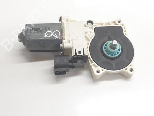 Used Right front window motor LAND ROVER RANGE ROVER VELAR (L560) [2017-2025]  28964842