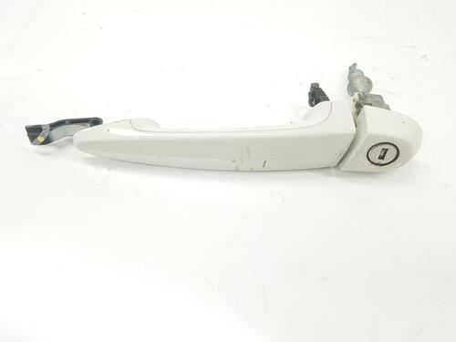 front-left-exterior-door-handle-bmw-3-e90-51217207562-51217207562-2004-2005-2006-2007-2008-2009-2010-2011-2012-8947174 main image