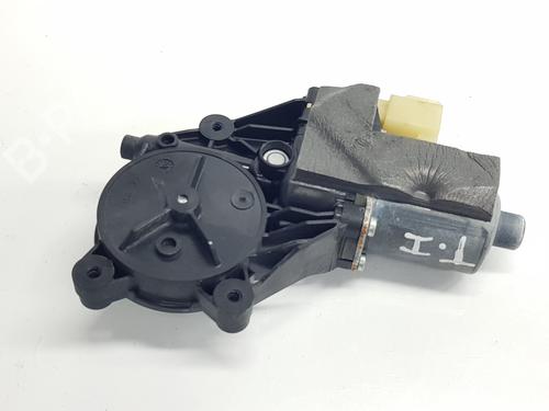 Rudehejsemotor bagstkærm venstre LAND ROVER RANGE ROVER SPORT II (L494) 3.0 SDV6 4x4 (306 hp) 20665398