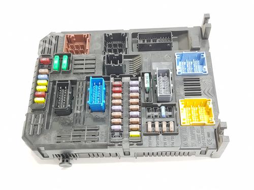 Used Fuse box Fuse box 37014170 37014170
