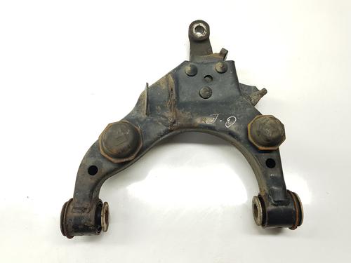 Used Right front suspension arm TOYOTA LAND CRUISER 90 (_J9_) 3.0 TD (KZJ90_, KZJ95_, KZJ90R, KZJ95R, KZJ90W, KZJ95W) (125 hp) 31909460