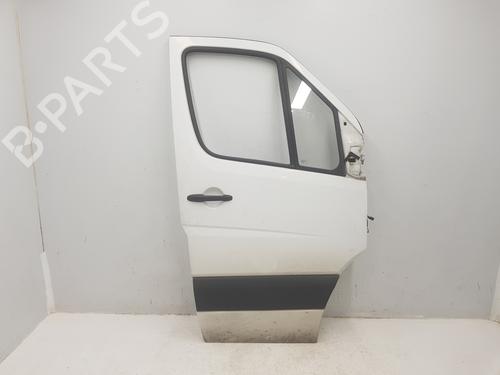 Used Right front door Right front door MERCEDES-BENZ SPRINTER 3,5-t Van (B907, B910) 319 CDI RWD (907.633, 907.635, 907.637) (190 hp) 34395289 34395289