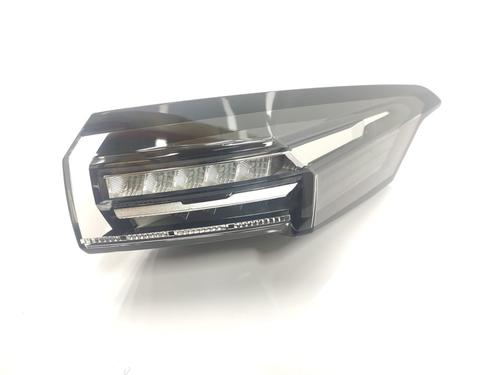 Used Right taillight Right taillight PEUGEOT 308 II (LB_, LP_, LW_, LH_, L3_) 1.6 HDi / BlueHDi 115 (115 hp) 10517246 10517246