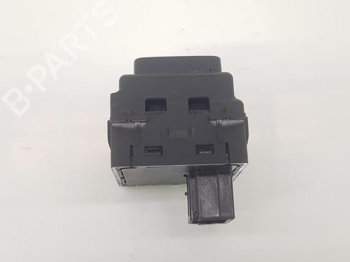Switch NISSAN JUKE (F16_) 1.0 | BP11353670I30