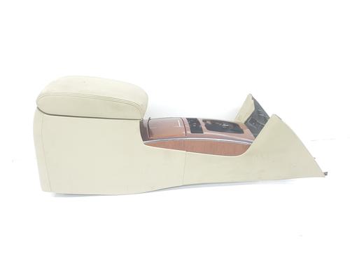 Used Armrest / Center console INFINITI QX70 30d AWD (238 hp) 8413981
