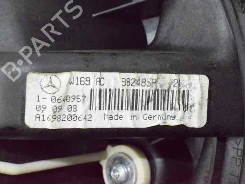 Heater blower motor MERCEDES-BENZ A-CLASS (W169) A 180 CDI (169.007, 169.307) | BP14122077M62 
