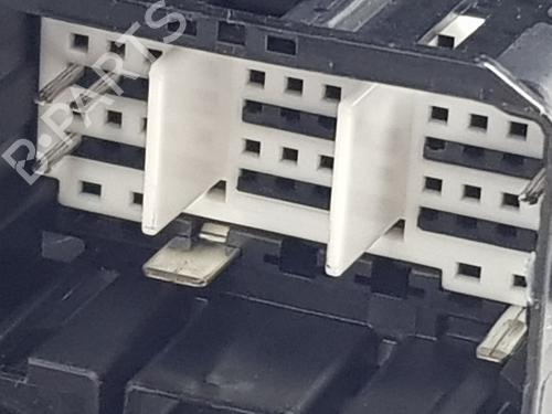 Armrest / Center console FORD FOCUS III 1.6 TDCi | BP31946857I20