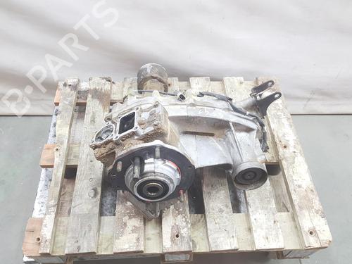 Used Transfer box MITSUBISHI PAJERO I (L04_G, L14_G) 2.5 TD 4WD (L049G, L149G) (84 hp) 11338251