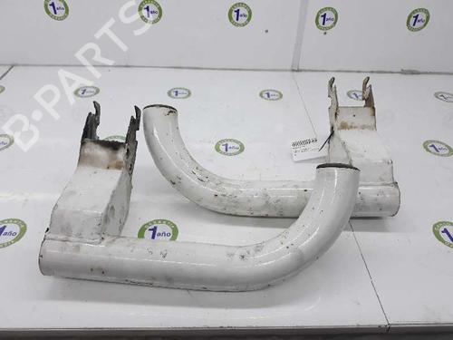 Front bumper reinforcement SANTANA PS10/ANIBAL 2.8 TD DEFENSAS DELANTERAS | DEFENSAS DELANTERAS | COLOR BLANCO  TIENEN UN POCO DE OXIDO  VER FOTOS |