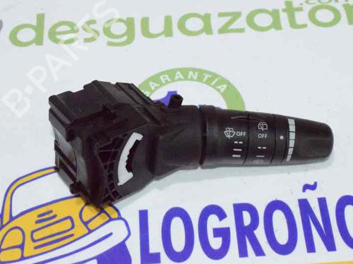 Used Steering column stalk NISSAN X-TRAIL I (T30) 2.0 (140 hp) 1367771