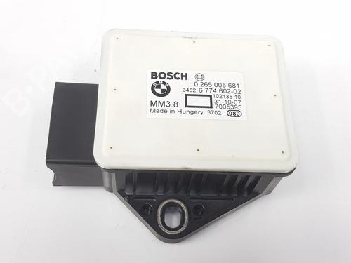 Used Electronic module BMW X5 (E70) xDrive 30 d (211 hp) 8811998
