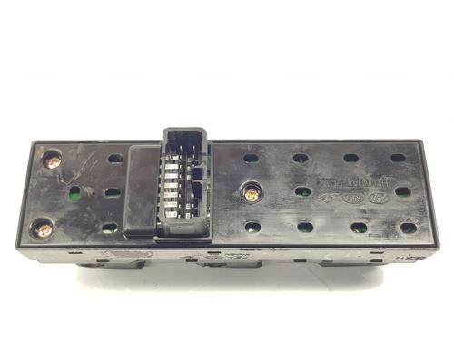 Right front window switch KIA SPORTAGE II (JE_, KM_) 2.0 CRDi 4WD | BP11849054I26 
