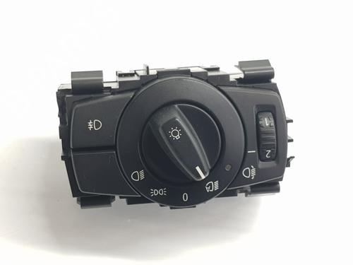 Used Headlight switch BMW 1 (E87) 116 d (116 hp) 26287988