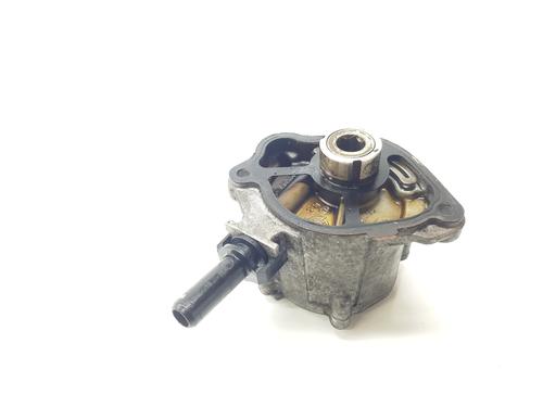 Used Vacuum pump Vacuum pump MERCEDES-BENZ C-CLASS (W204) C 220 CDI (204.008) (170 hp) 33208129 33208129