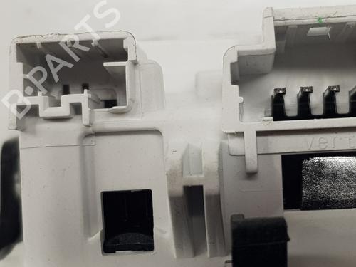 Interior roof light PEUGEOT 3008 II SUV (MC_, MR_, MJ_, M4_) 1.5 BlueHDi 130 | BP29729478I8 