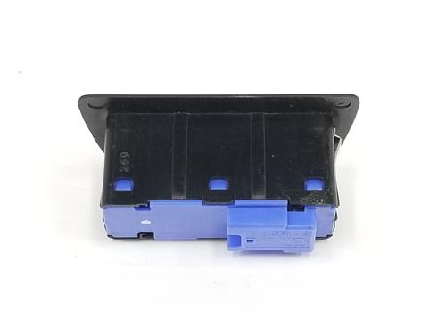 Switch BMW X1 (F48) xDrive 18 d | BP15391503I30 