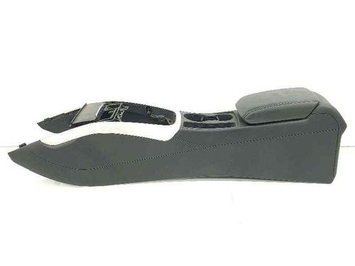 Used Armrest / Center console Armrest / Center console AUDI A5 Sportback (8TA) 2.0 TDI (177 hp) 7152759 7152759