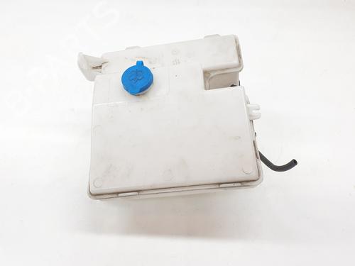 Used Windscreen washer tank Windscreen washer tank 39191586 39191586