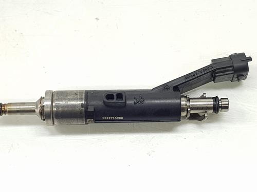 Used Injector Injector OPEL CORSA F (P2JO) 1.2 (68) (101 hp) 33885770 33885770