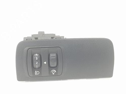 Used Headlight switch RENAULT MEGANE III Grandtour (KZ0/1) 1.5 dCi (KZ09, KZ0D, KZ1G, KZ29, KZ14, KZ1W, KZ10, KZ1F,... (110 hp) 17754537