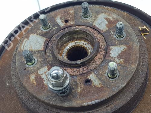 Left rear steering knuckle MITSUBISHI PAJERO III (V7_W, V6_W) 3.2 Di-D (V68W, V78W) | BP25727308M27 
