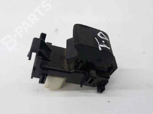 Used Right rear window switch Right rear window switch TOYOTA AURIS (_E15_) 1.4 (ZZE150_, ZZE150R) (97 hp) 3662261 3662261
