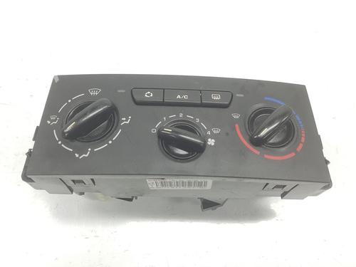 Commande Chauffage PEUGEOT 207 (WA_, WC_) 1.4 HDi (68 hp) 9120418