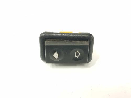Used Right front window switch BMW 3 (E36) 325 td (115 hp) 4656524