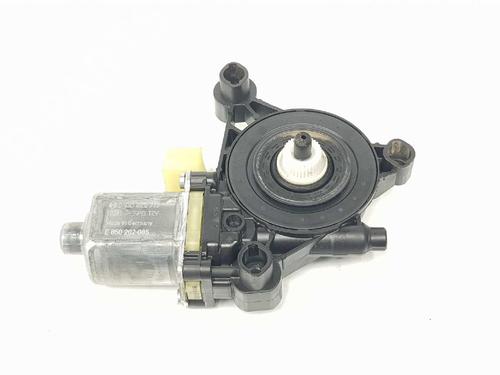 Motore alzacristalli posteriore sinistro AUDI A3 Sportback (8VA, 8VF) 1.6 TDI (115 hp) 8201284