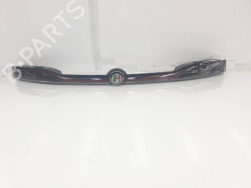 Used Rear center light Rear center light 39505051 39505051