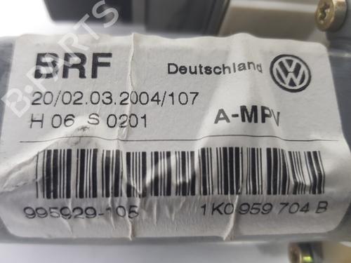 Rudehejsemotor bagstkærm højre VW TOURAN (1T1, 1T2) 2.0 TDI | BP16776172E22 