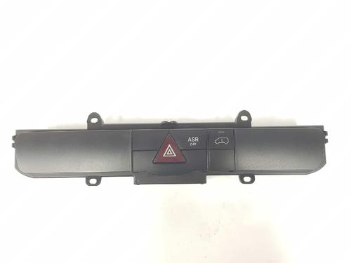 Used Warning switch MERCEDES-BENZ SPRINTER 3,5-t Platform/Chassis (B906) 310 CDI (906.131, 906.133, 906.135, 906.231, 906.233,... (95 hp) 13097085