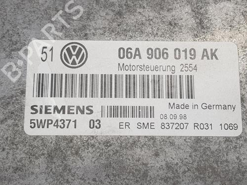 Engine control unit (ECU) VW GOLF IV (1J1) 1.6 | BP11026802M57 
