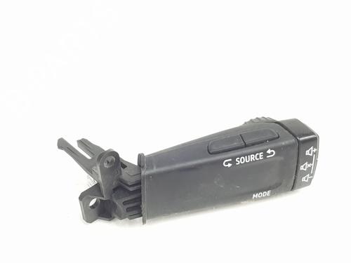 Steering wheel controls RENAULT CAPTUR II (HF_) | BP37471831E15 - Image 4